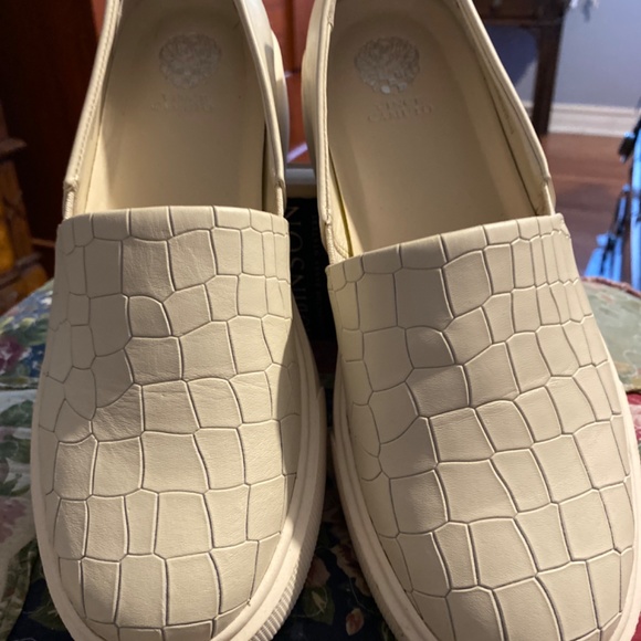 Vince Camuto  Abbinna Platform shoes - Picture 5 of 11